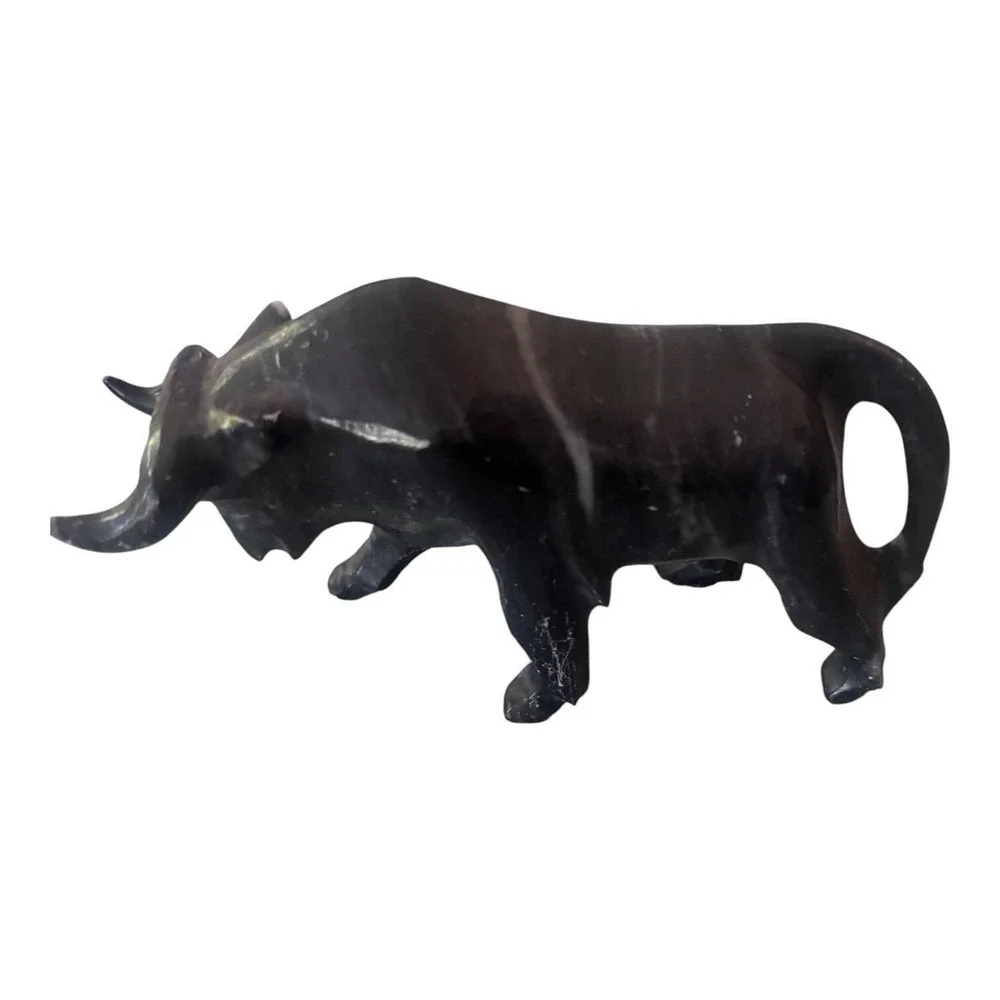 Vintage Black Onyx Charging Bull 6